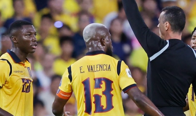 开云-代价太重！凯塞多染红是生涯首红，蓝军兽腰将缺席明年世界杯首战