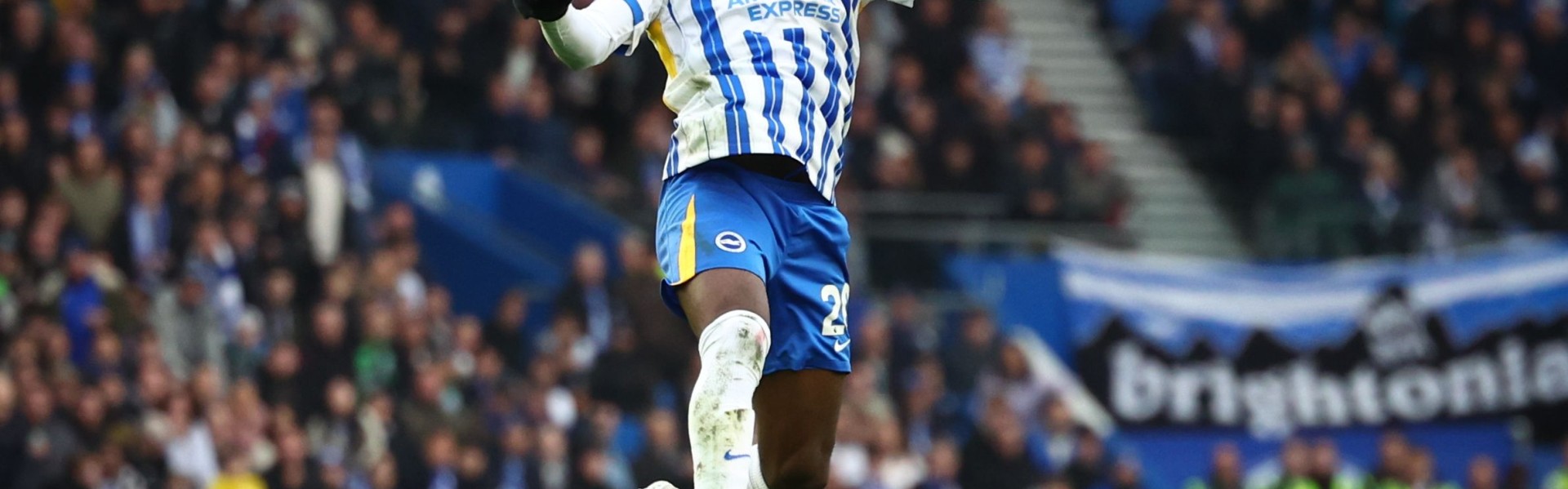 独立报：曼联积极争取今夏签巴莱巴，考虑8000万镑+浮动的报价