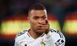 维尼修斯2丢点！马卡：安帅做出决定，战枪手若有点球姆巴佩主罚