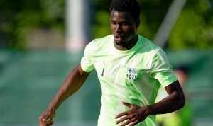 开云-官方：巴萨B队后卫法雷右脚踝扭伤，预计康复时间大约为八周