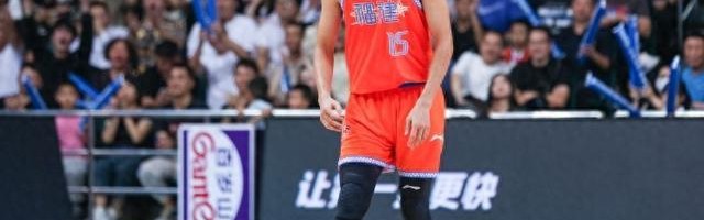 开云-媒体人：陈林坚将在夏联东营站完成山东队首秀 高诗岩暂时不打