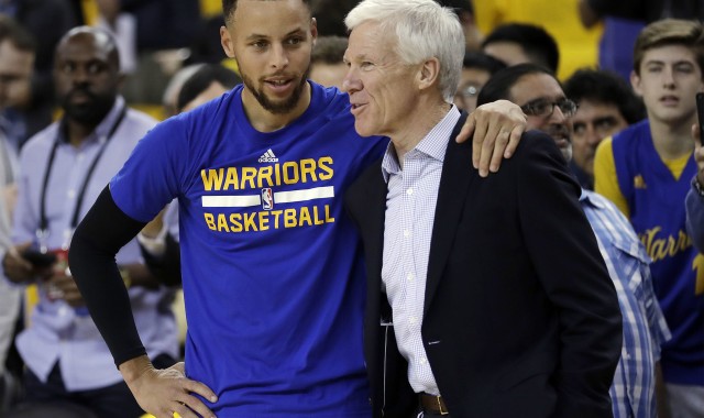 库里感激大学教练：你必须要有那种能看到你潜力的人